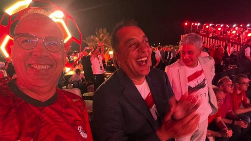 رئيس الوزراء ووزيرا