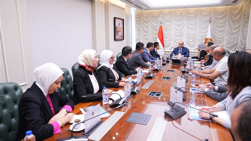 حسن رداد وزير العمل