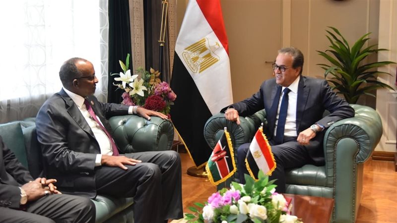 وزير الصحة يستقبل
