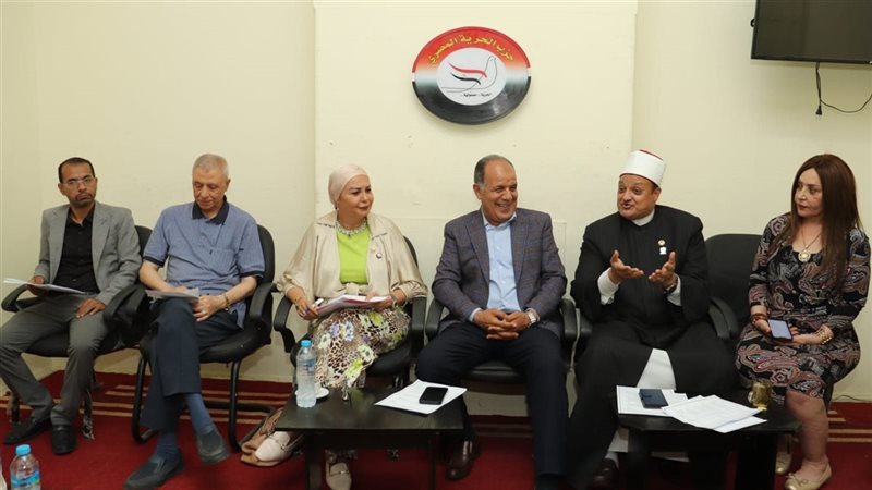 جانب من الندوة