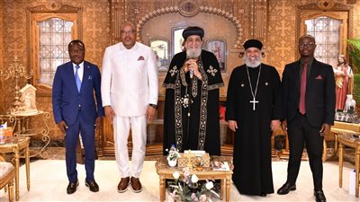 البابا تواضروس يستقبل سفير ليبيريا بالقاهرة ويؤكد أهمية الحوار بين الشعوب