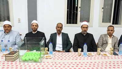 باريس تكرم 234 من حفظة القرآن الكريم وقرعة لرحلتي عمرة للفائزين (صور)