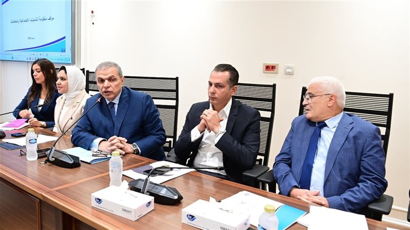 لجنة القوى العاملة