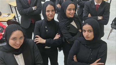 طلاب جامعة بنها يبتكرون تطبيقا ذكيا لتطوير تجربة زيارة المتحف المصري الكبير