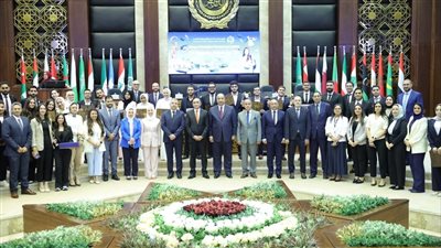 النقل الدولي بالأكاديمية العربية تنظم فعاليات نهائي مسابقة أفضل مشروع تخرج