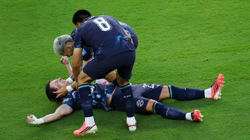 باراجواي وأستراليا،