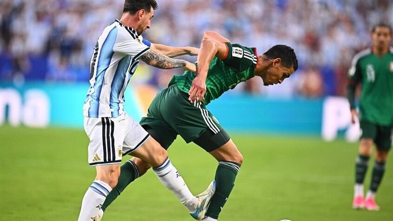 ميسي أمام الجزائر