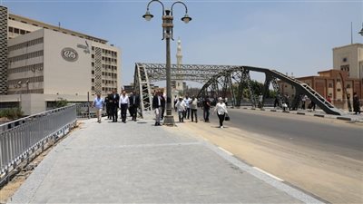 محافظ القاهرة يتابع أعمال تطوير كوبرى الليمون 