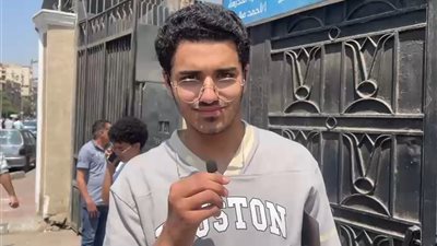 طالب ثانوية عامة عن امتحان الألماني: سهل بس إحنا مش مذاكرين (فيديو)