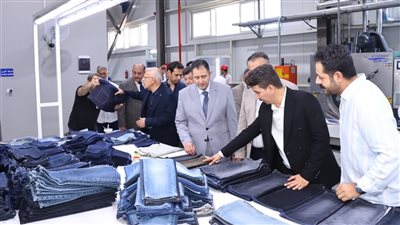 محافظ دمياط يتفقد الشركة التركية للغزل والنسيج بالمنطقة الحرة