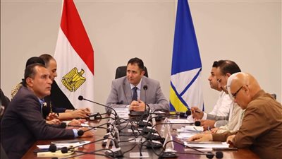 محافظ دمياط يتابع موقف تقنين أراضي الدولة