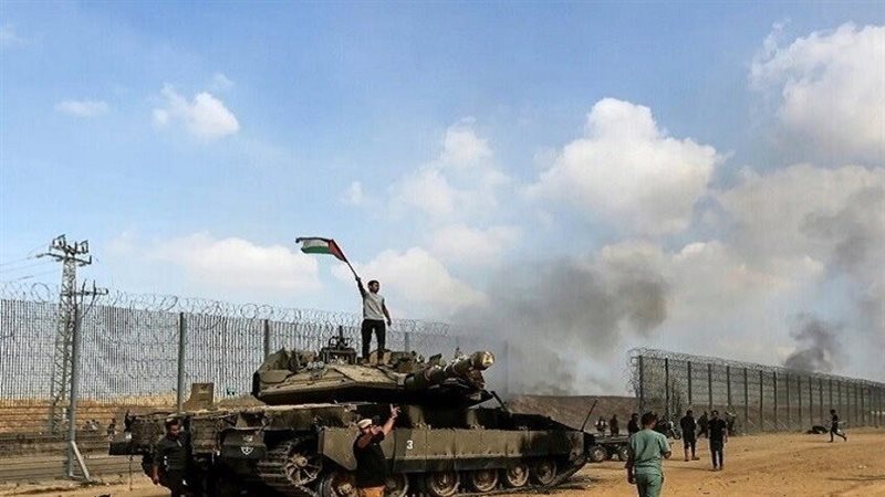 فلسطينيون يسيطرون