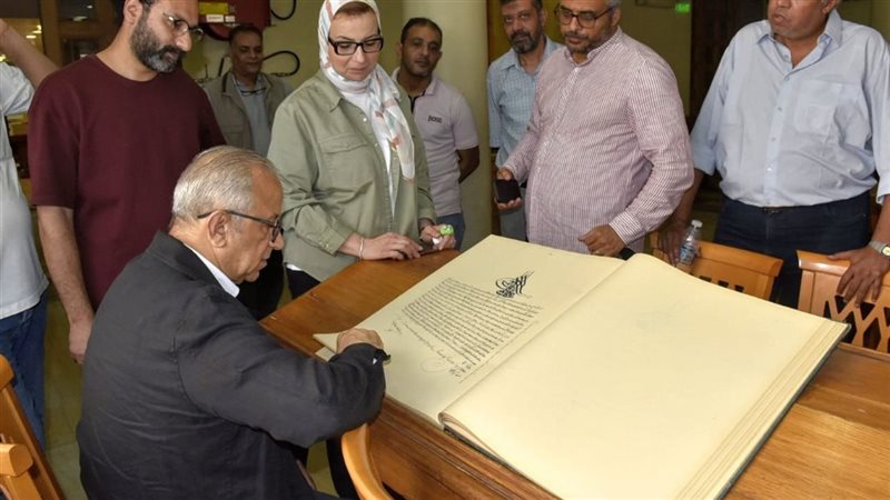 جولة رئيس قطاع الفنون