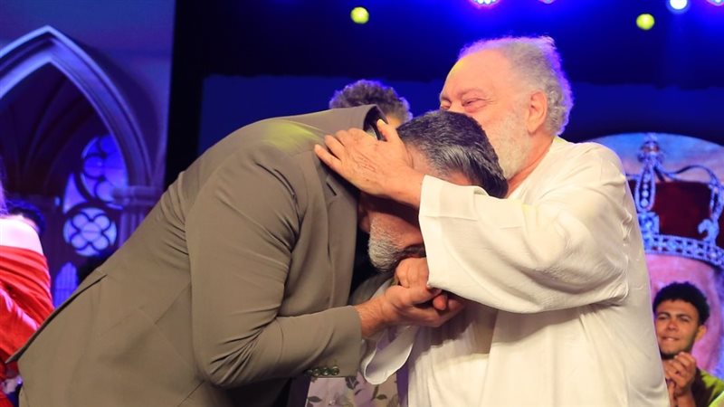 العرض المسرحي الملك