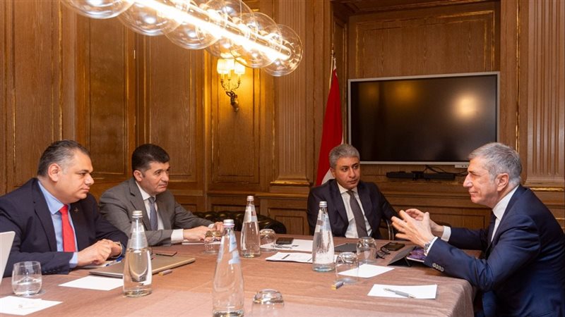 لقاءات وزير السياحة