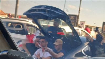 احتفالات الجماهير المصرية على كورنيش الإسكندرية بفوز المنتخب الوطني (صور)