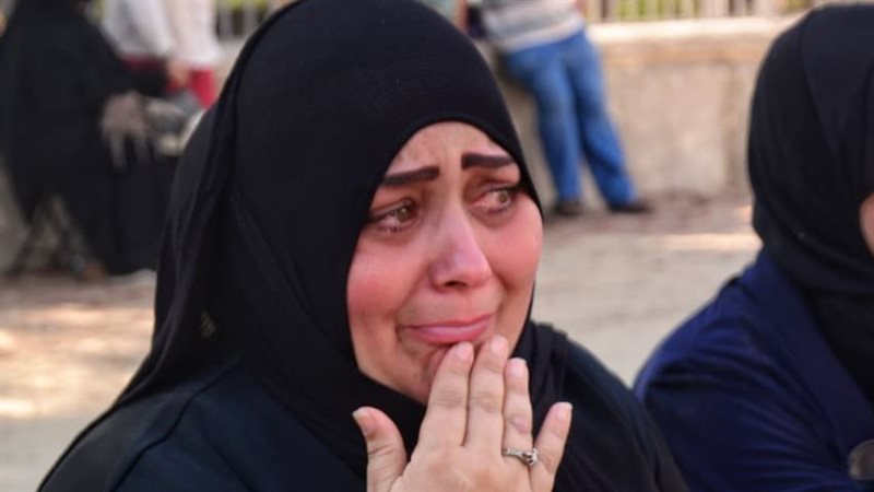 دموع ودعوات الأم