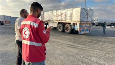 4 آلاف طن مساعدات في طريقها لغزة ضمن قافلة «زاد العزة 222»
