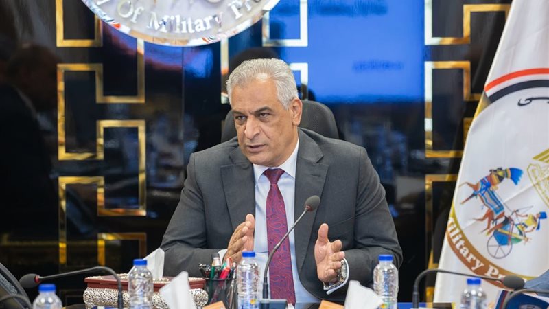 وزير الانتاج الحربي