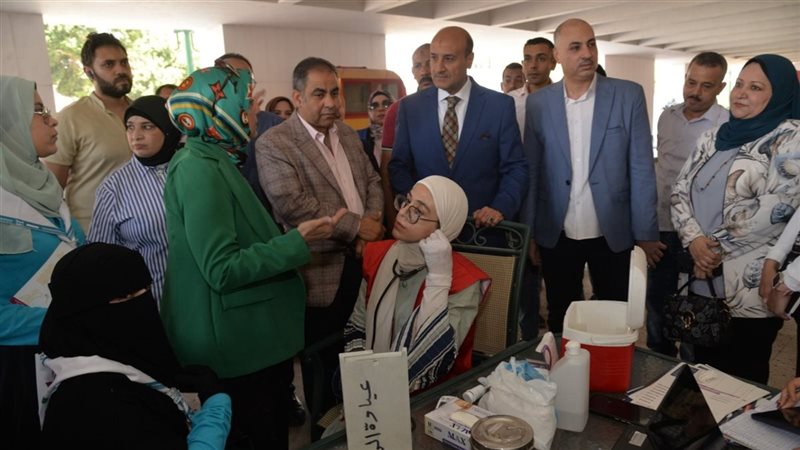 محافظ أسيوط يشهد