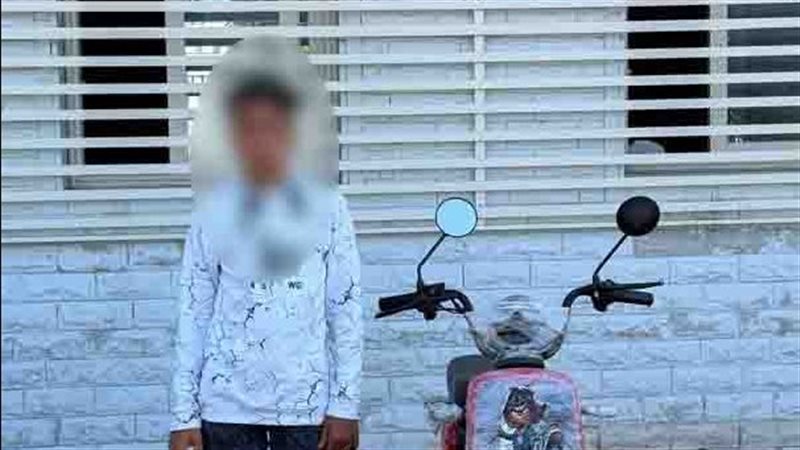 ضبط طالب أدى حركات