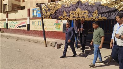 محافظ الدقهلية يتفقد لجان امتحانات الثانوية العامة بمجمع مدارس شرق المنصورة (فيديو وصور) 