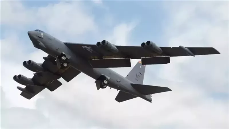 قاذفات B-52 ستراتوفورتريس،