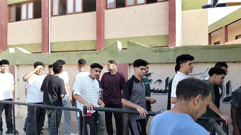 طلاب الثانوية العامة
