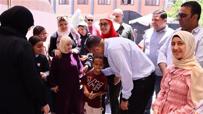 محافظ دمياط يتفقد المدينة الصديقة للنساء ومكتبة مصر العامة بعزبة البرج