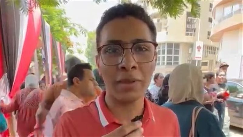 طالب بالثانوية العامة