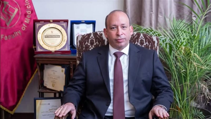 د. حسام صلاح عميد