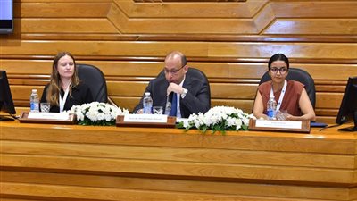 انطلاق أعمال المدرسة الصيفية الدولية لعلوم الأعصاب وديناميكيات الدماغ بقصر العيني