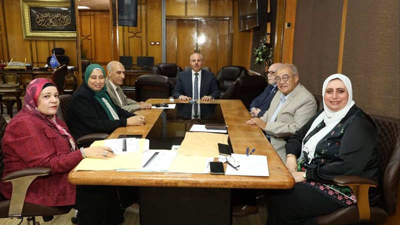 مجلس جامعة قناة السويس،
