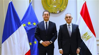 وزير العدل يبحث مع السفير الفرنسي تعزيز التعاون القضائي وتطوير الشراكة في العدالة والتحول الرقمي