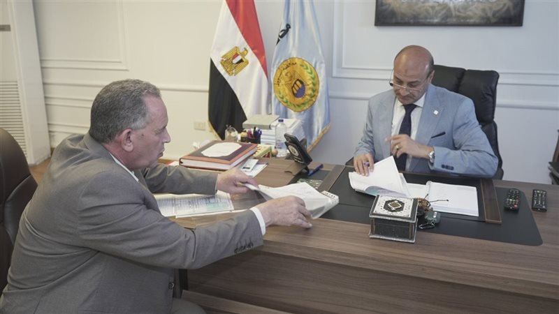 محافظ أسيوط يعتمد