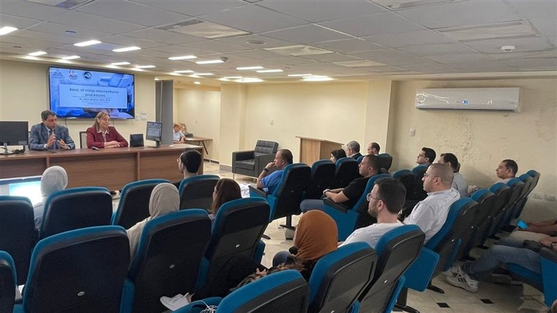 جامعة عين شمس 