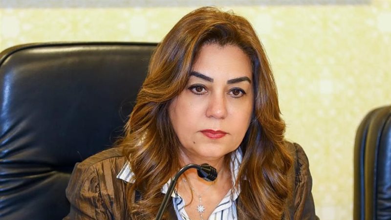 الدكتورة منال عوض