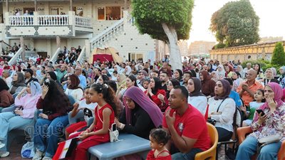ترقب وقلق وأمل على وجوه البورسعيدية، فرحة عارمة بنادي السلام البحري بعد تألق شوبير أمام الأرجنتين (فيديو وصور)