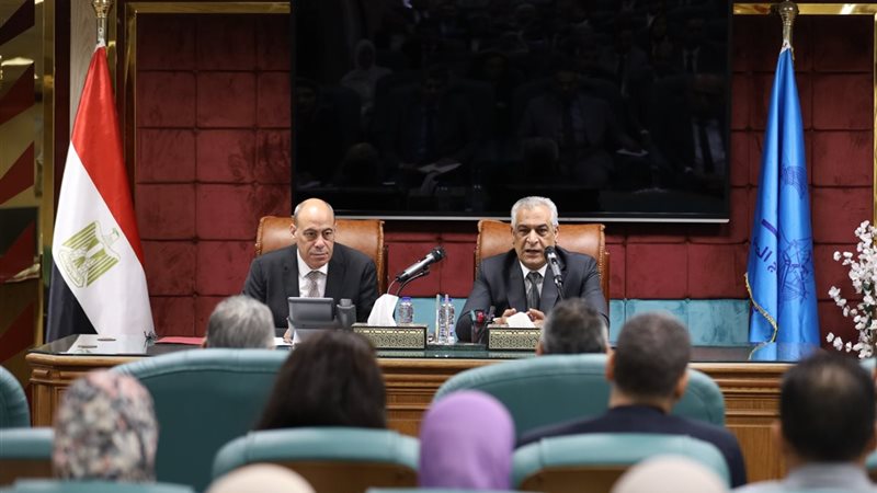 اجتماع وزير الانتاج