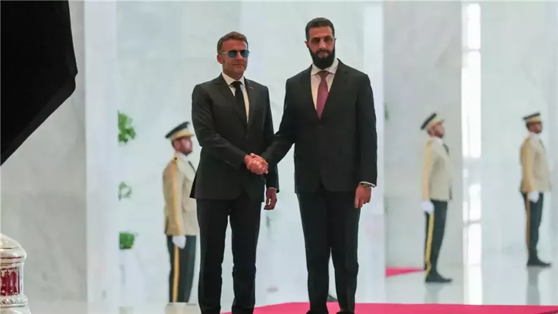 ماكرون والشرع 