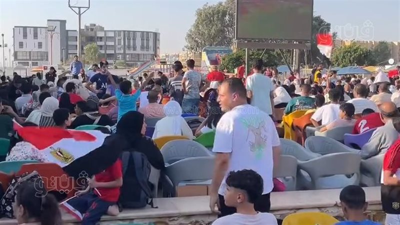 توافد المواطنين في