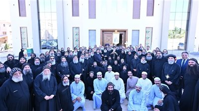 البابا تواضروس يتلقى تقريرا عن الخدمة في دير الأنبا بيشوي بوادي النطرون