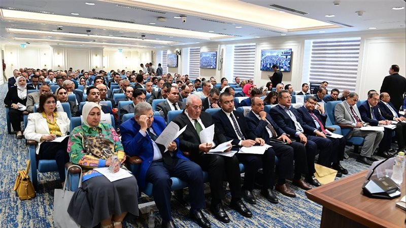اجتماع مناقشة قانون