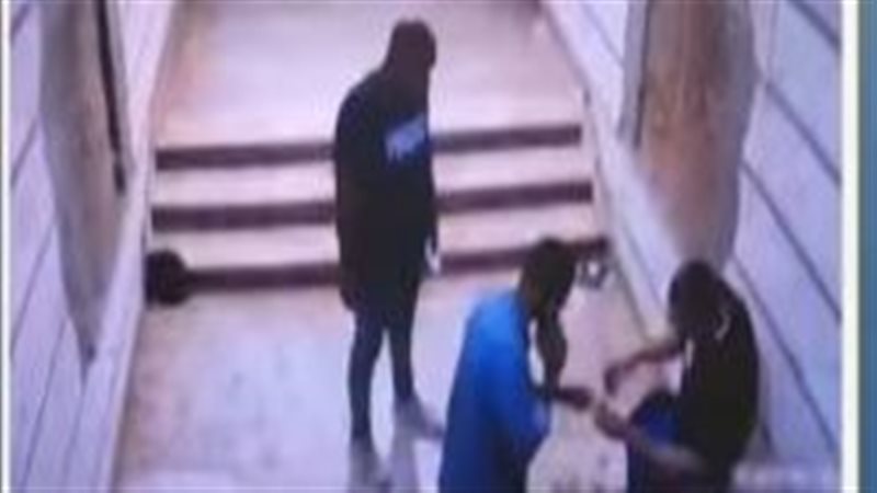 حقيقة استيلاء 3 أشخاص
