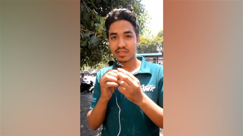 أحد طلاب الثانوية