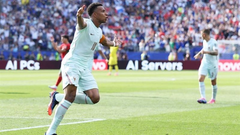 مبابي