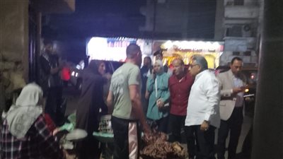 محافظ الدقهلية يتفقد السوق الحضاري بطلخا ويشدد على منع الباعة الجائلين (صور)