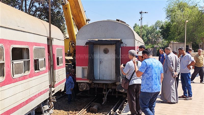 لحظة رفع عربة قطار