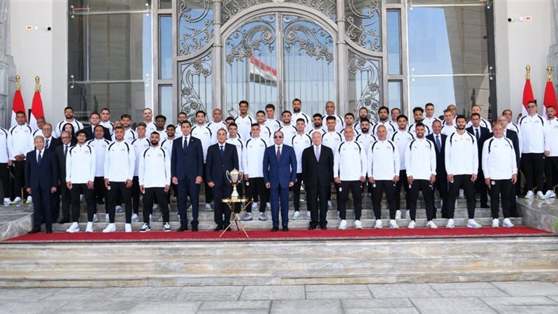 الرئيس السيسي والمنتخب