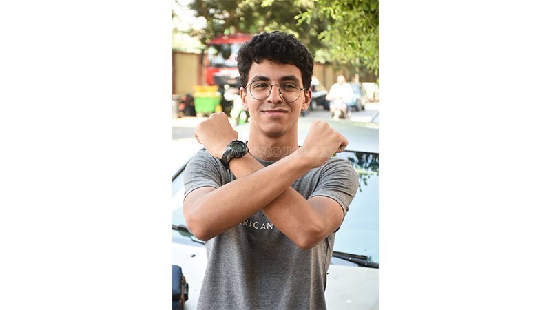 طلاب الثانوية يعترضون